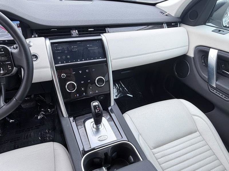 Used 2020 Land Rover Discovery Sport SE AWD/4WD image 12