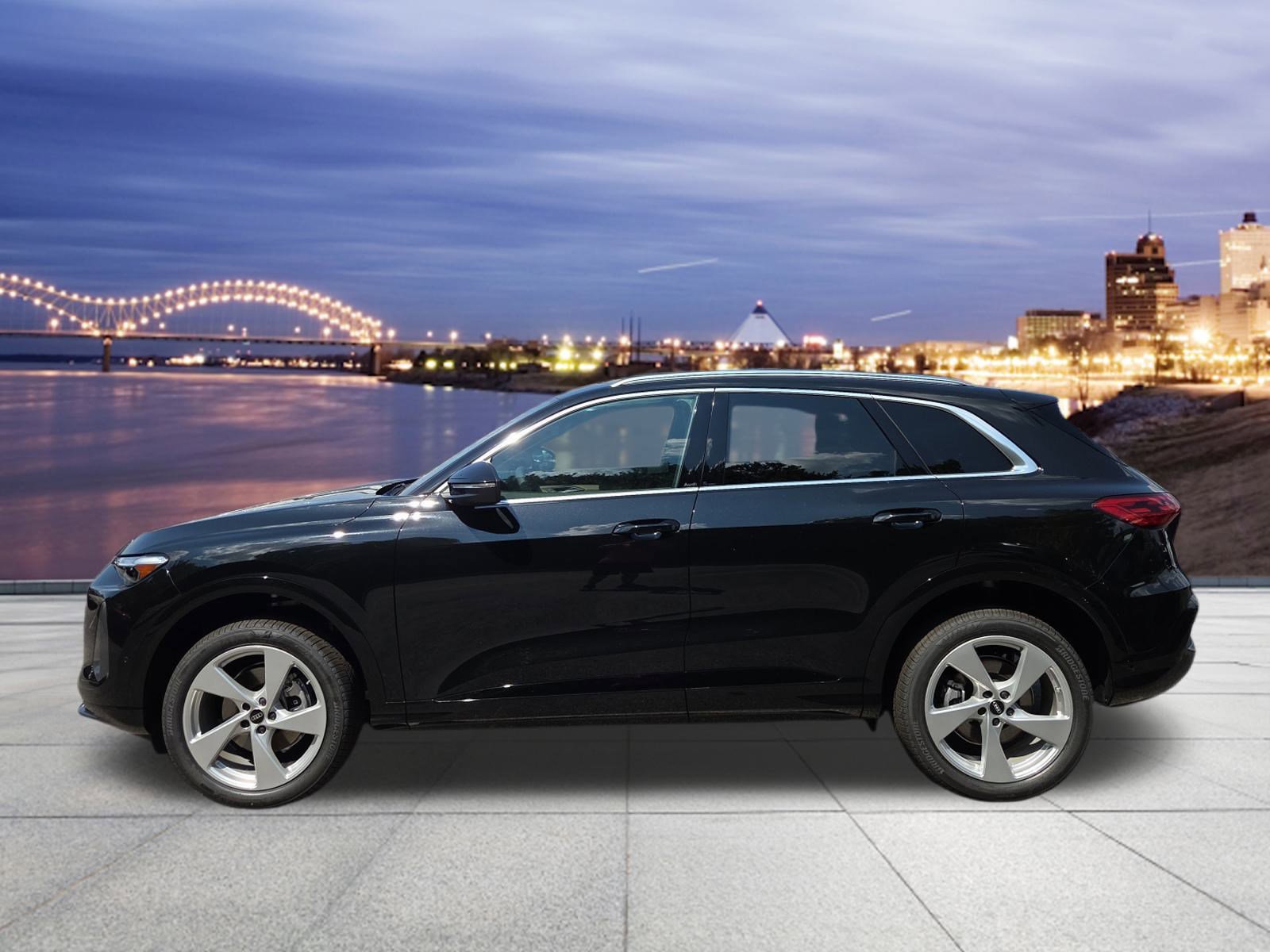 New 2025 Audi Q5 Premium Plus image 2