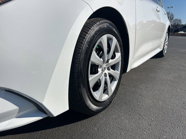 Used 2025 Toyota Corolla LE image 10
