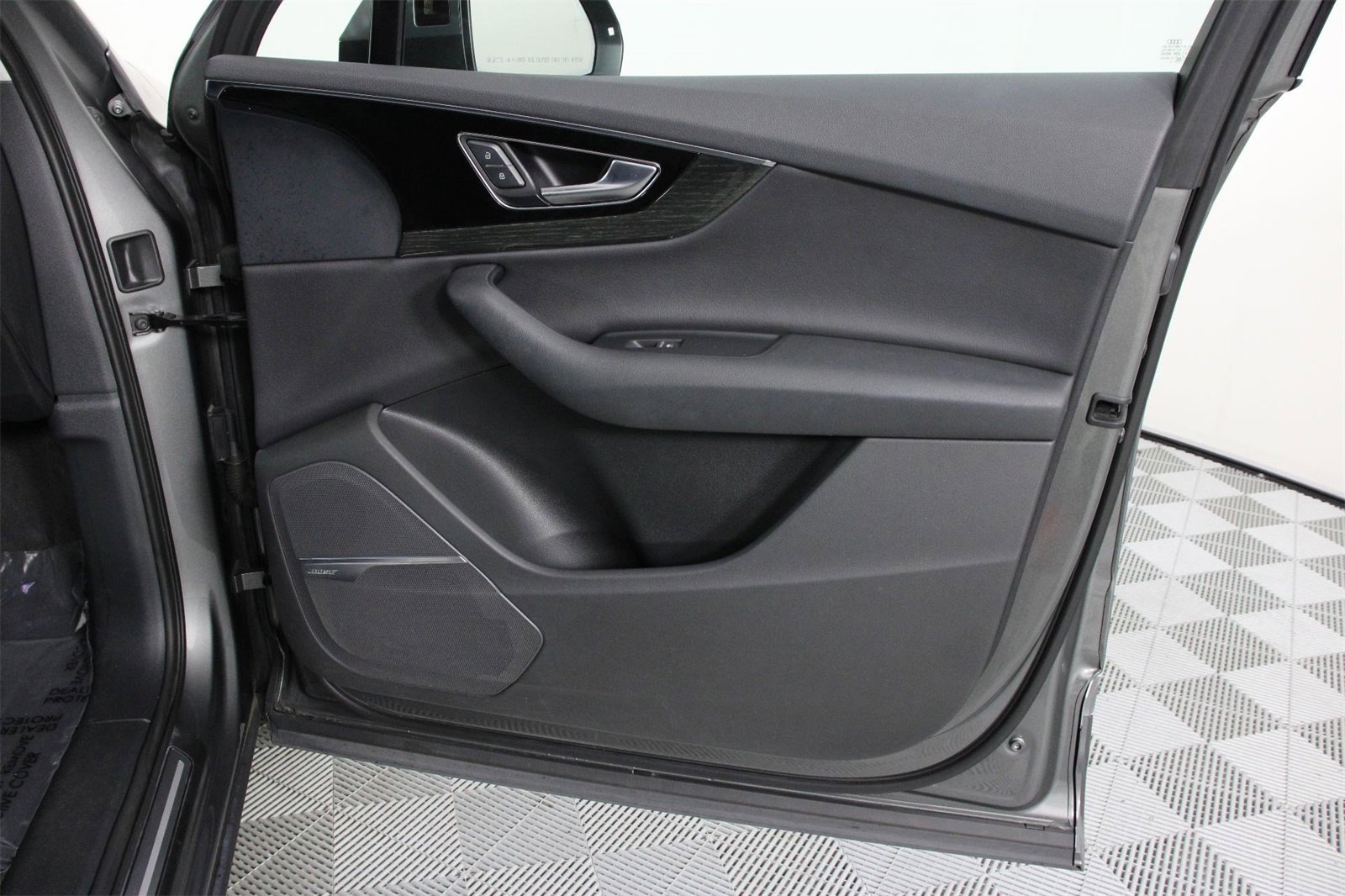 Used 2017 Audi Q7 3.0T Premium Plus image 24