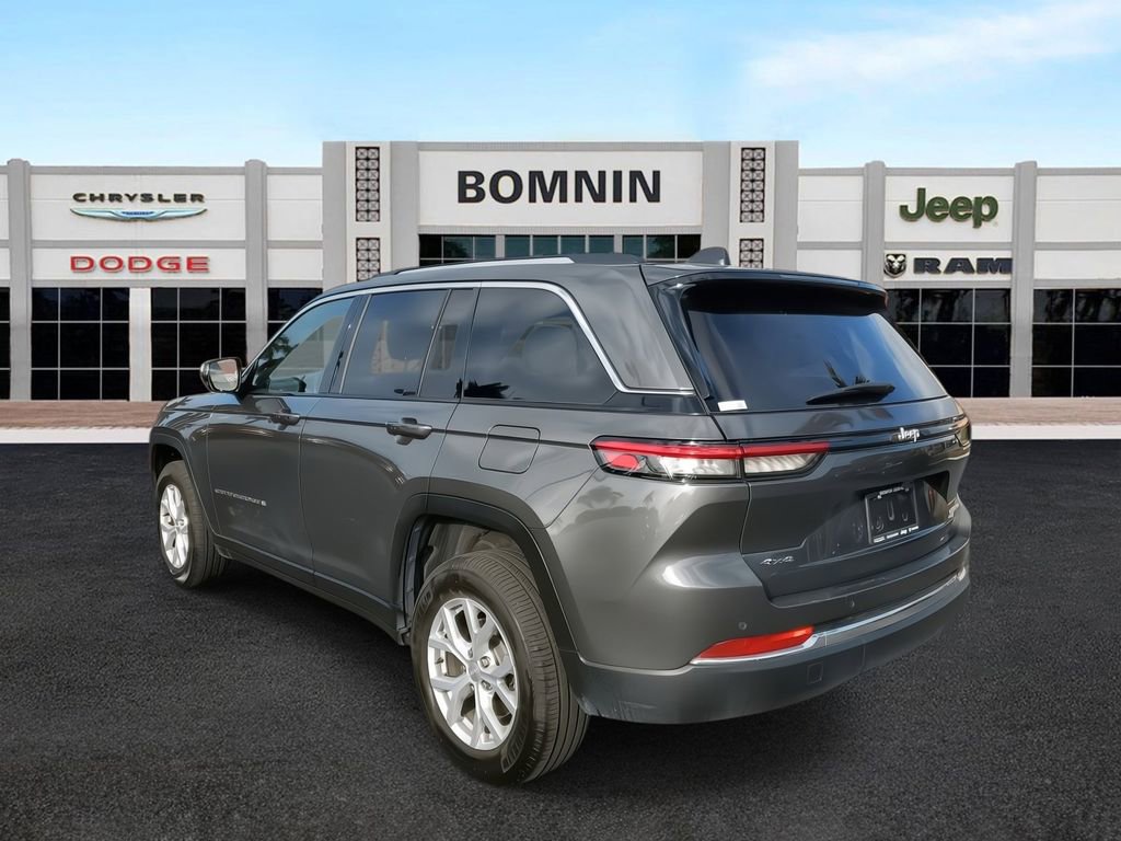 Used 2022 Jeep Grand Cherokee Limited image 4