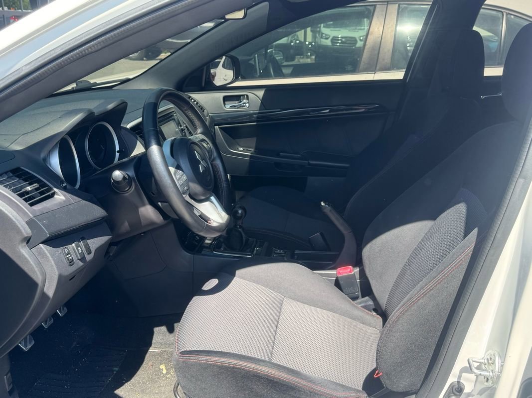 Used 2015 Mitsubishi Lancer Evolution Final Edition AWD/4WD image 5