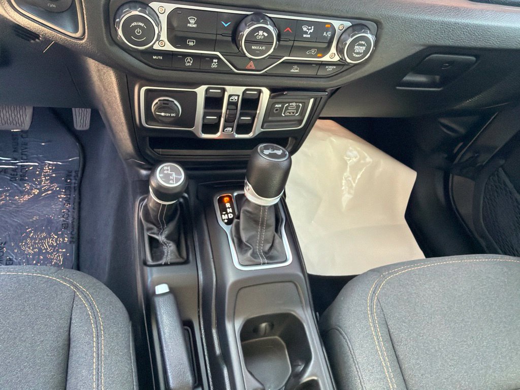 Used 2025 Jeep Wrangler Unlimited Sport AWD/4WD image 20