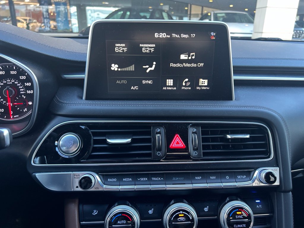Used 2021 Genesis G70 2.0T w/ Elite Package RWD image 18