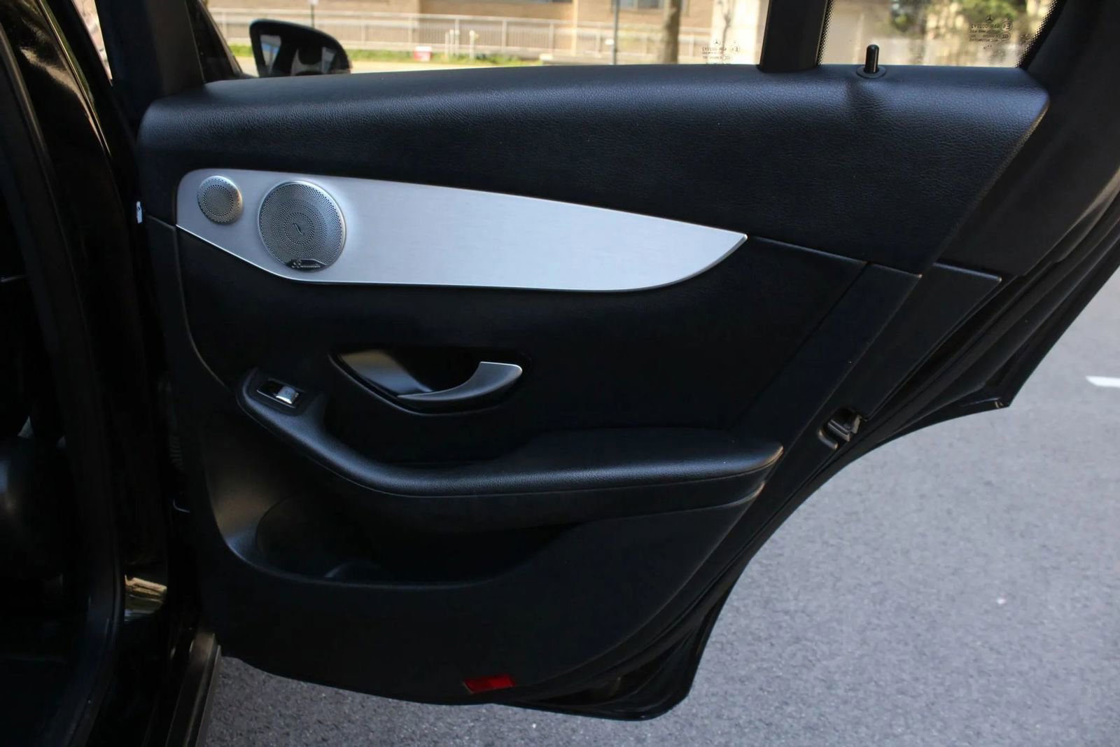 Used 2017 Mercedes-Benz GLC 300 4MATIC w/ Premium 1 Package image 23