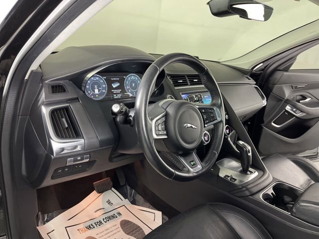 Used 2020 Jaguar E-PACE SE image 19