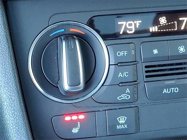 Used 2018 Audi Q3 2.0T Premium w/ Convenience Package image 22