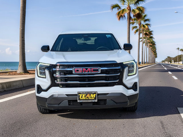 Used 2025 GMC Terrain Elevation AWD/4WD image 3