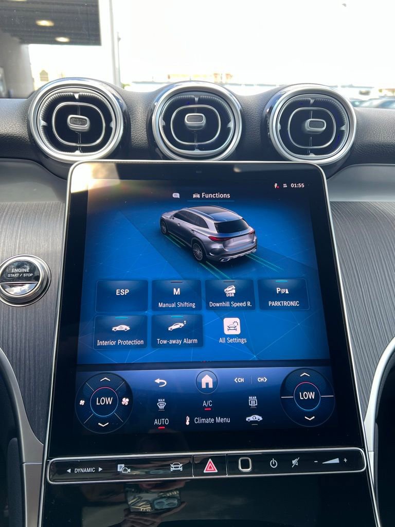 Certified 2025 Mercedes-Benz GLC 300 4MATIC image 16