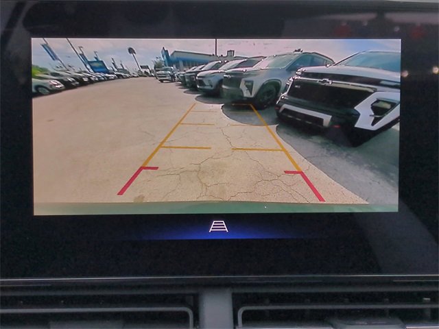 Certified 2025 Chevrolet Trax LT image 23