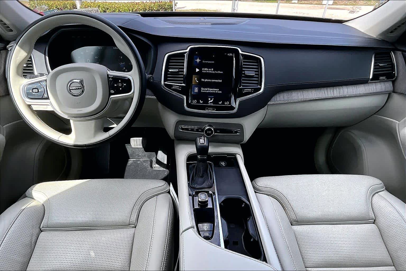 Used 2022 Volvo XC90 T6 Inscription AWD/4WD image 16