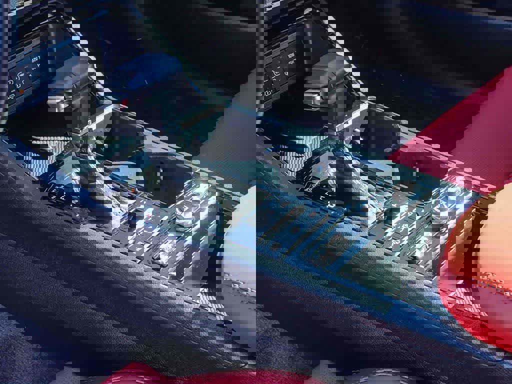 Used 2025 Kia K5 GT-Line w/ GT-Line Premium Package image 18