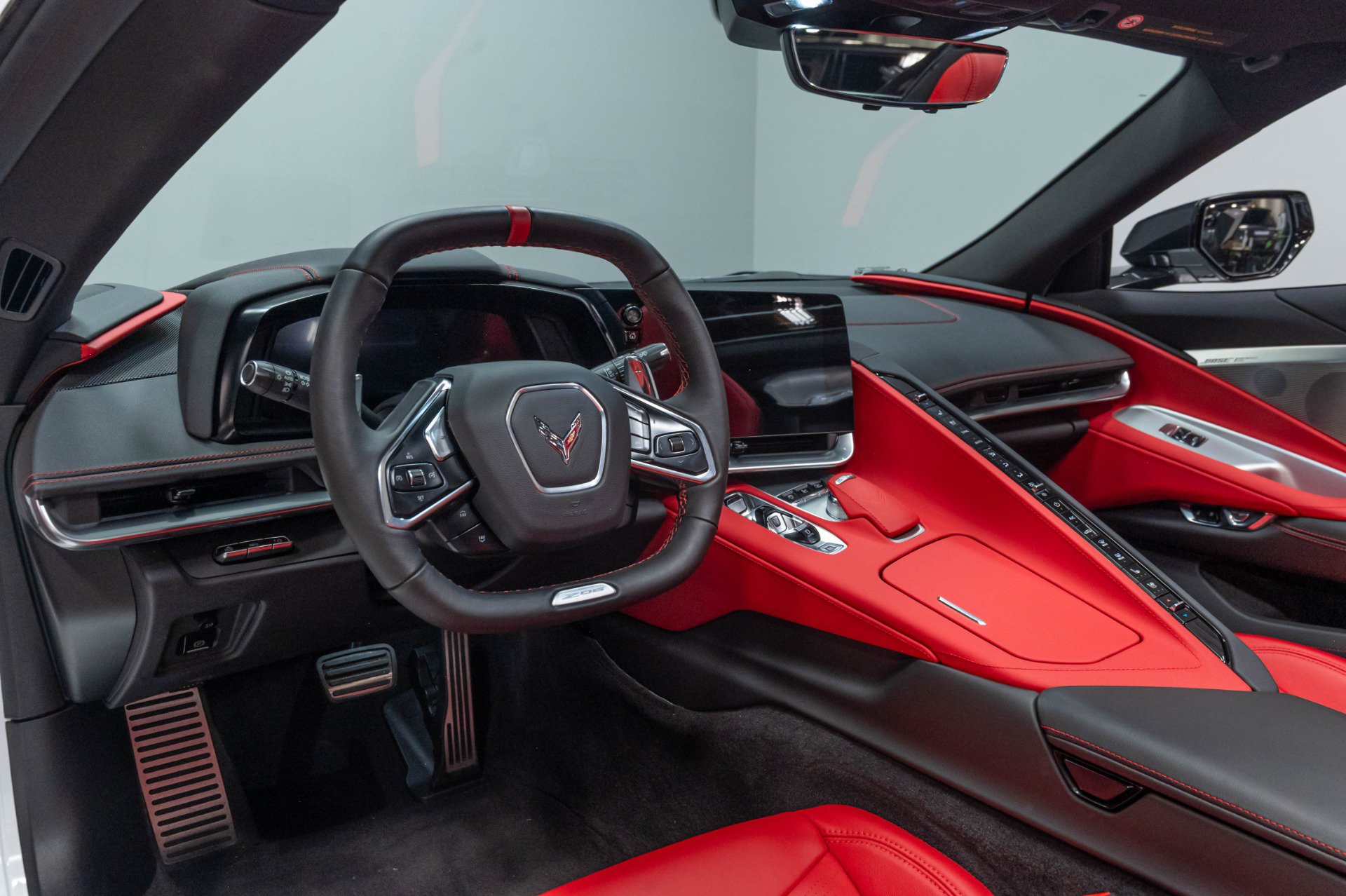 Used 2023 Chevrolet Corvette Z06 RWD image 9