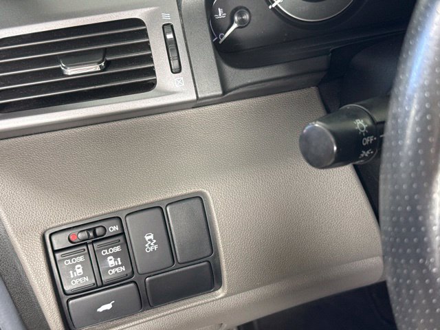 Used 2012 Honda Odyssey EX-L image 18