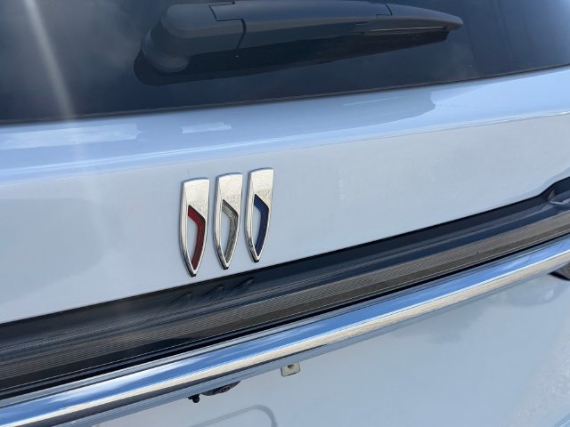 New 2027 Buick Enclave Avenir FWD image 16