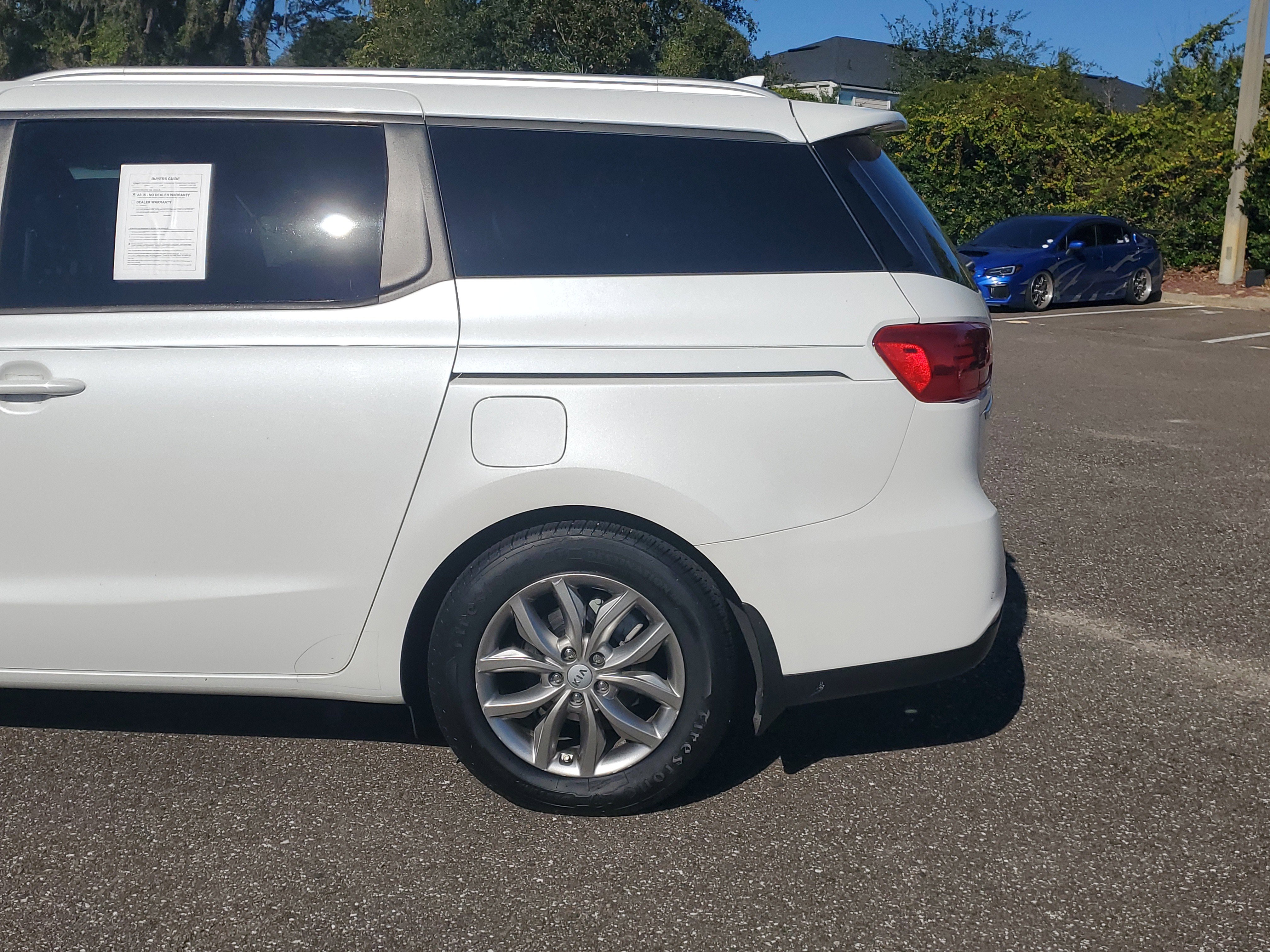 Used 2019 Kia Sedona EX w/ Paint Protection Package image 4