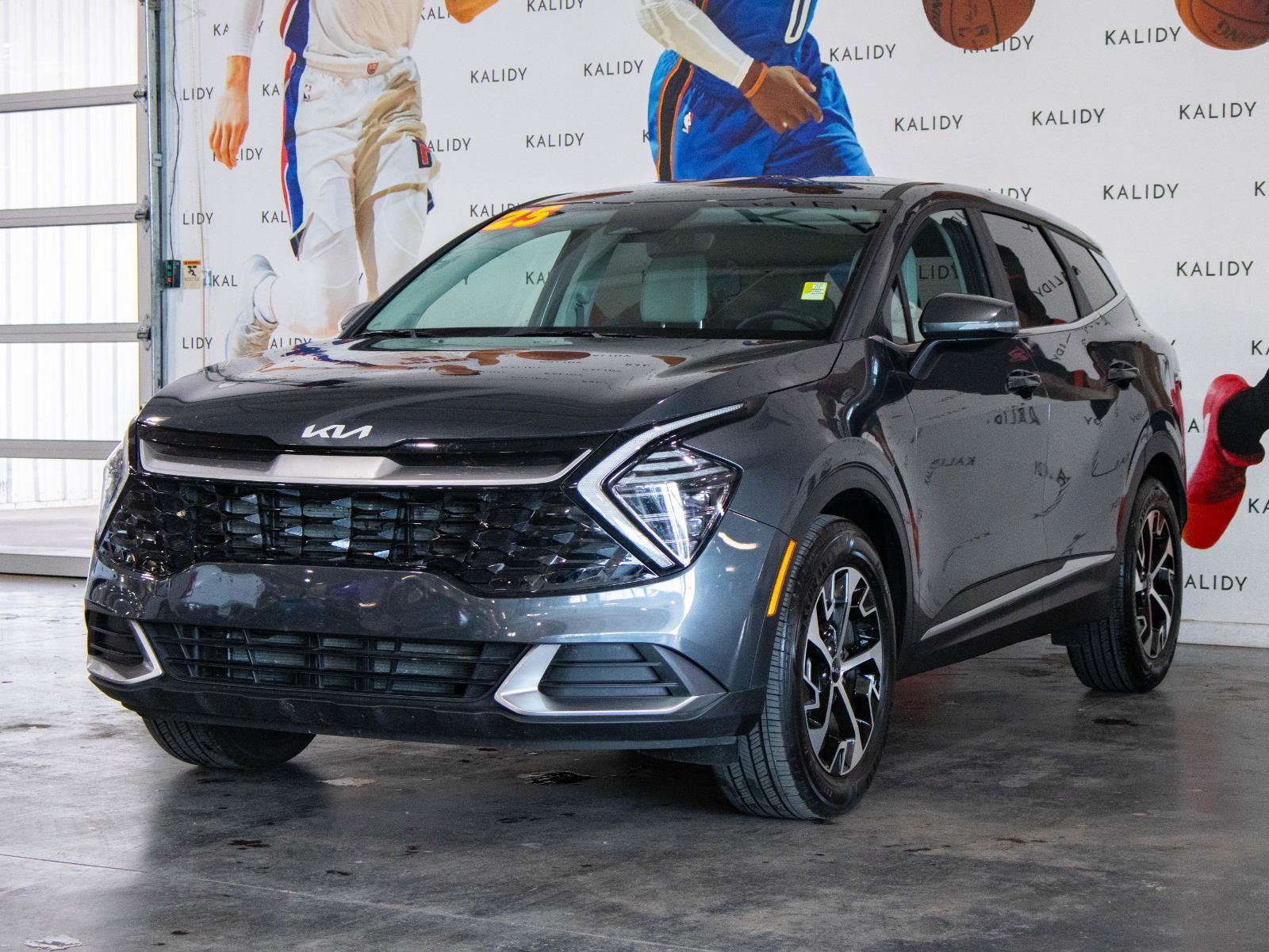 New 2025 Kia Sportage EX image 21