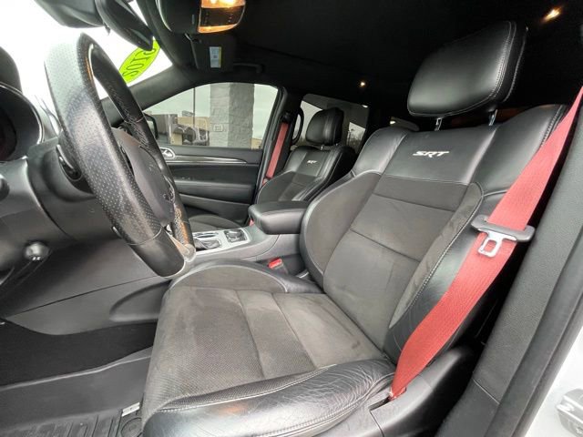 Used 2019 Jeep Grand Cherokee SRT image 12