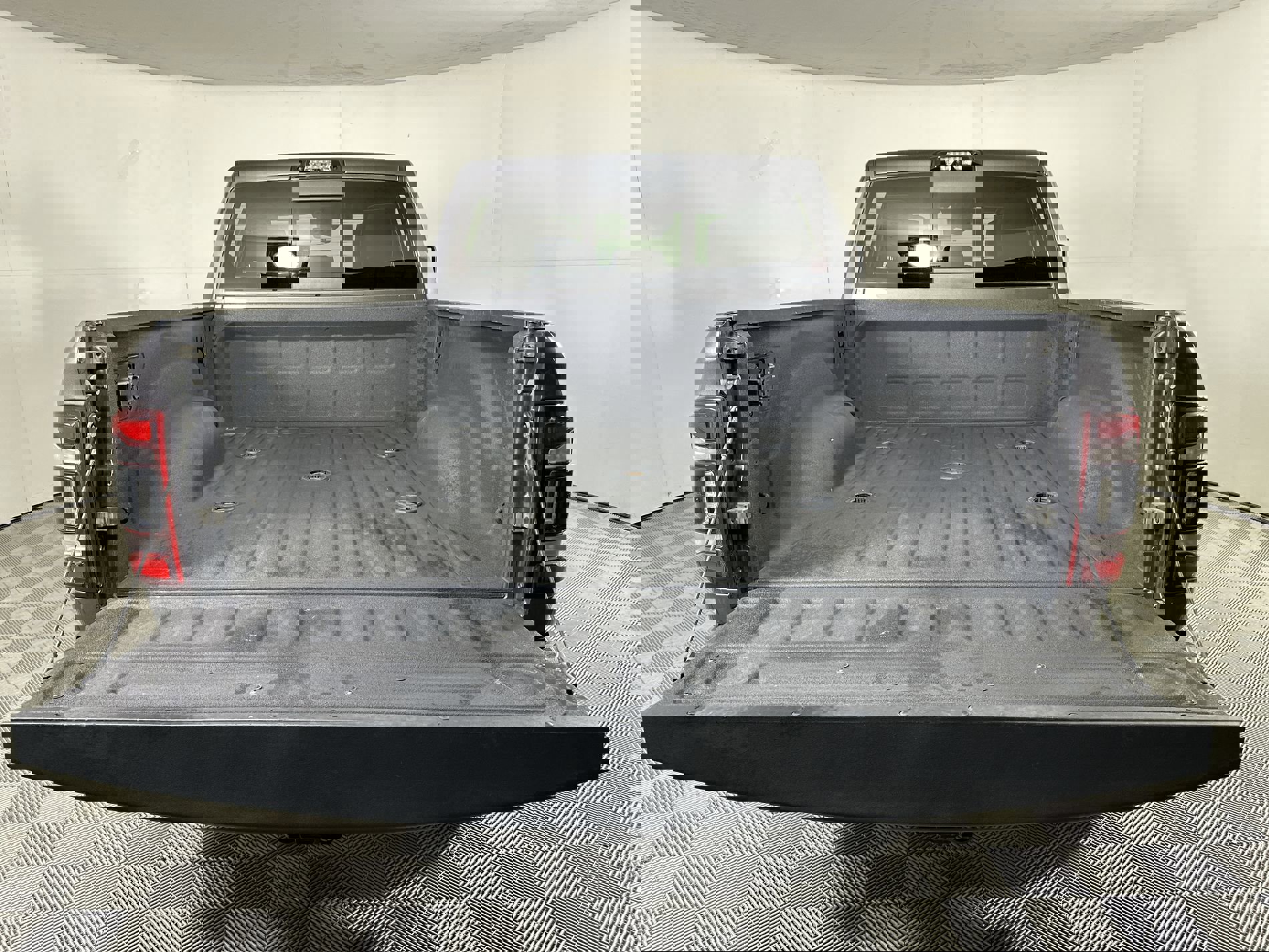 Used 2023 RAM 2500 Limited image 63