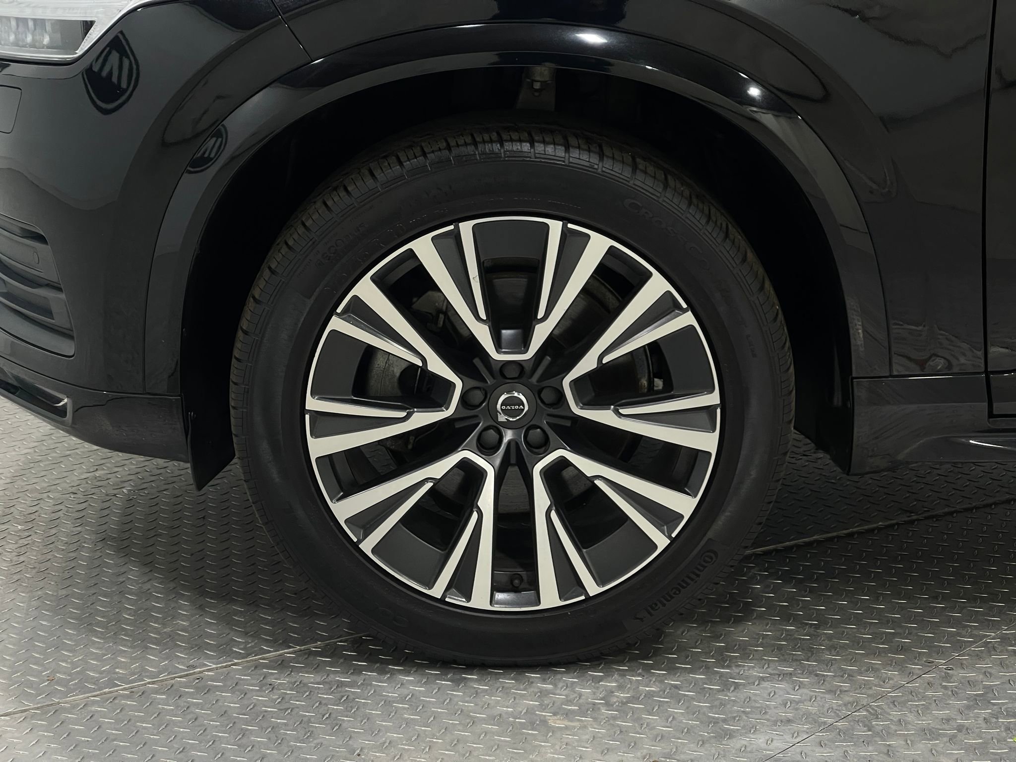 Used 2021 Volvo XC90 T6 Momentum w/ Advanced Package AWD/4WD image 37