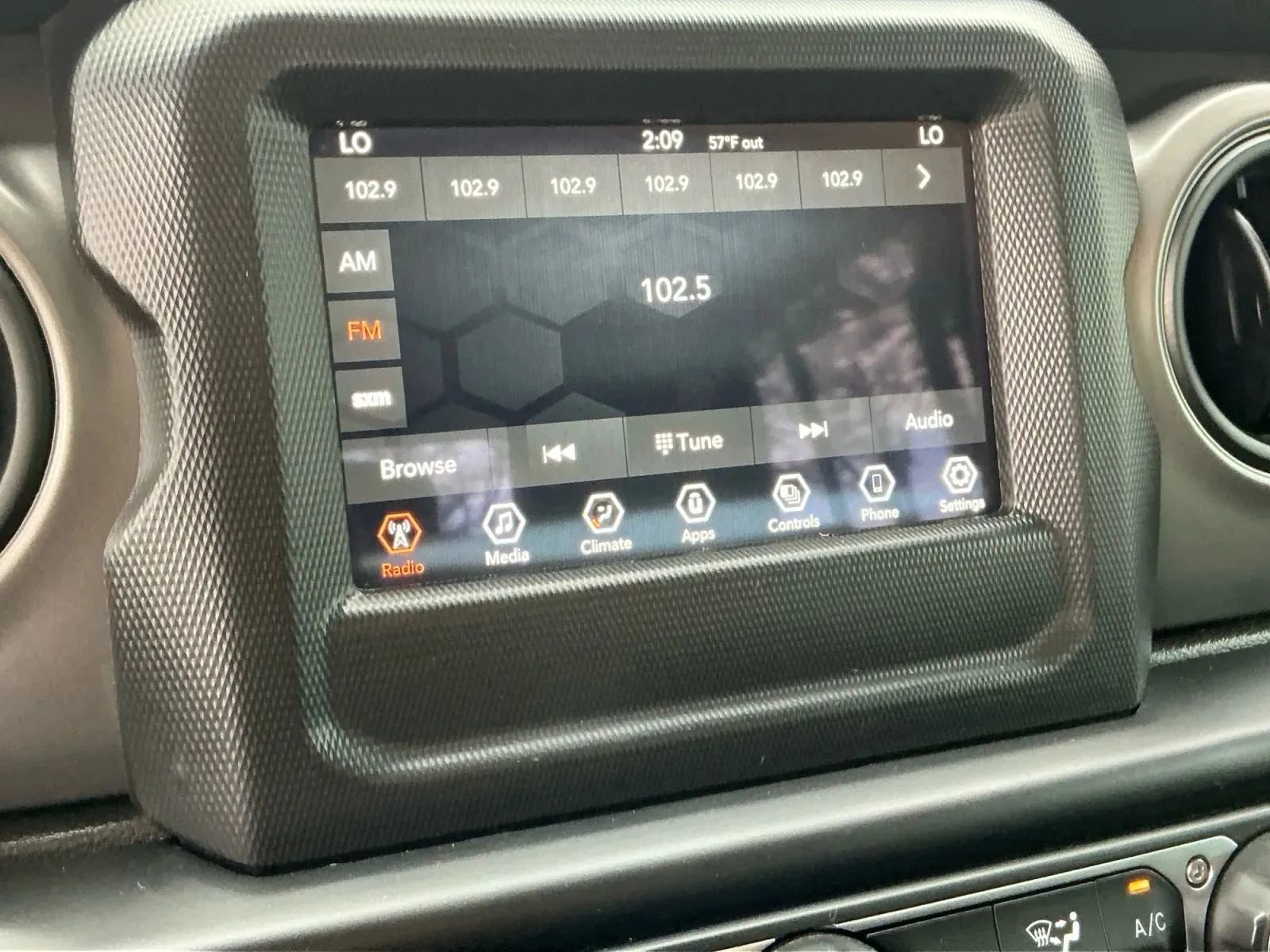 Used 2022 Jeep Gladiator Sport image 29