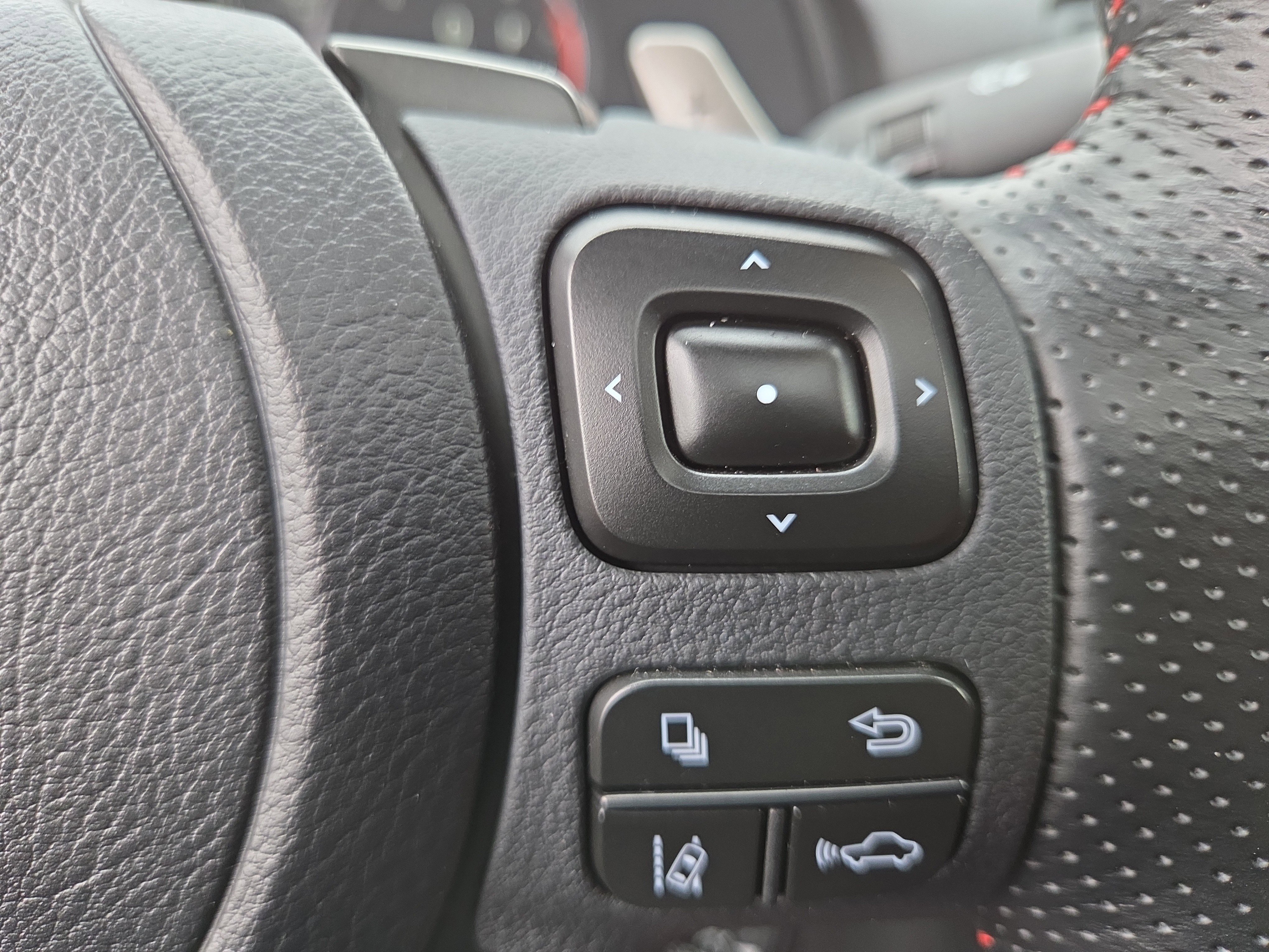 Certified 2025 Lexus IS 350 F Sport image 31