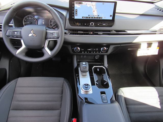 New 2026 Mitsubishi Outlander SE FWD image 17