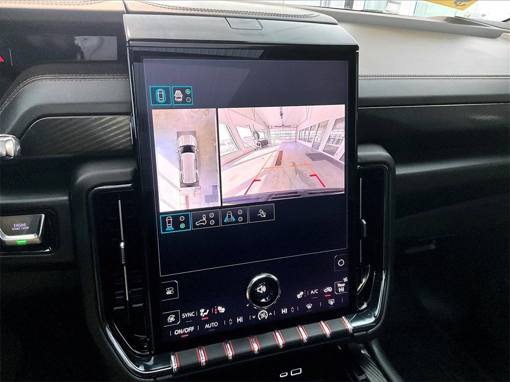 Used 2025 GMC Yukon AT4 w/ LPO, Floor Liner Package image 20