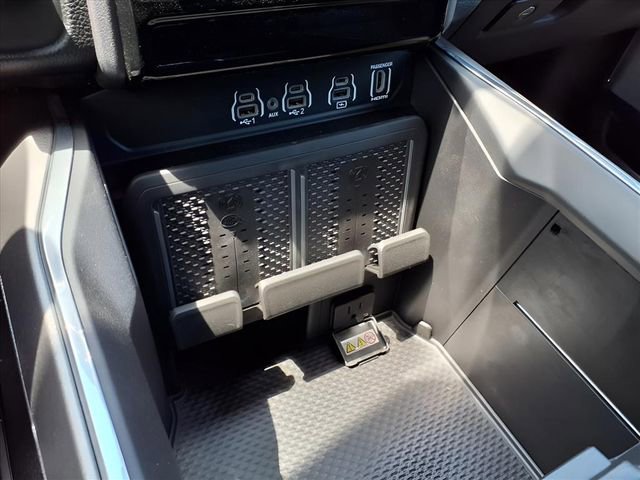 New 2026 RAM 1500 Laramie w/ Night Edition image 13