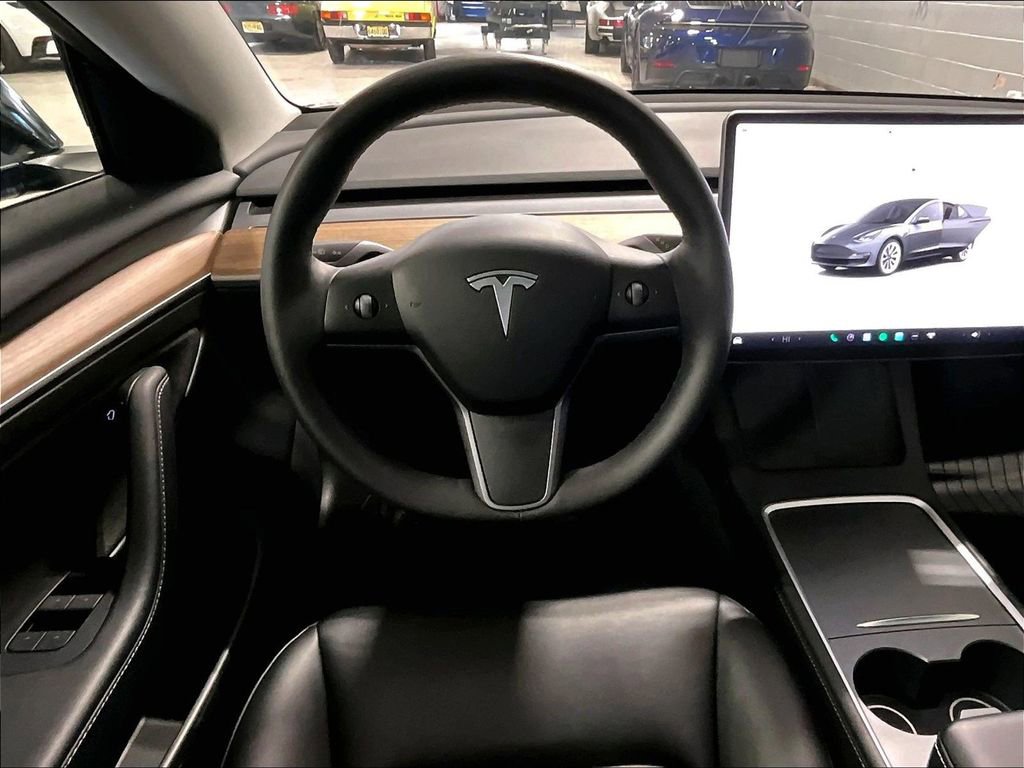 Used 2022 Tesla Model 3 image 11
