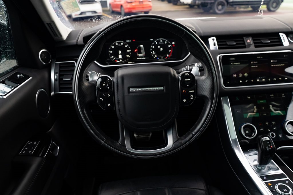 Used 2018 Land Rover Range Rover Sport HSE Dynamic image 11