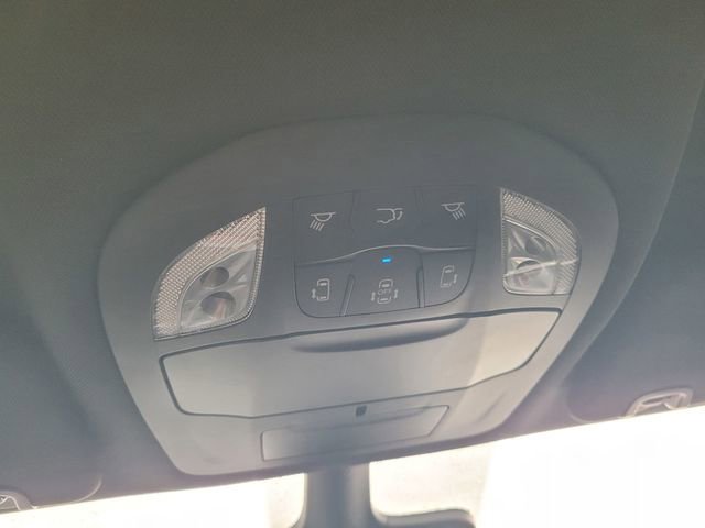 Used 2024 Chrysler Pacifica Touring image 22