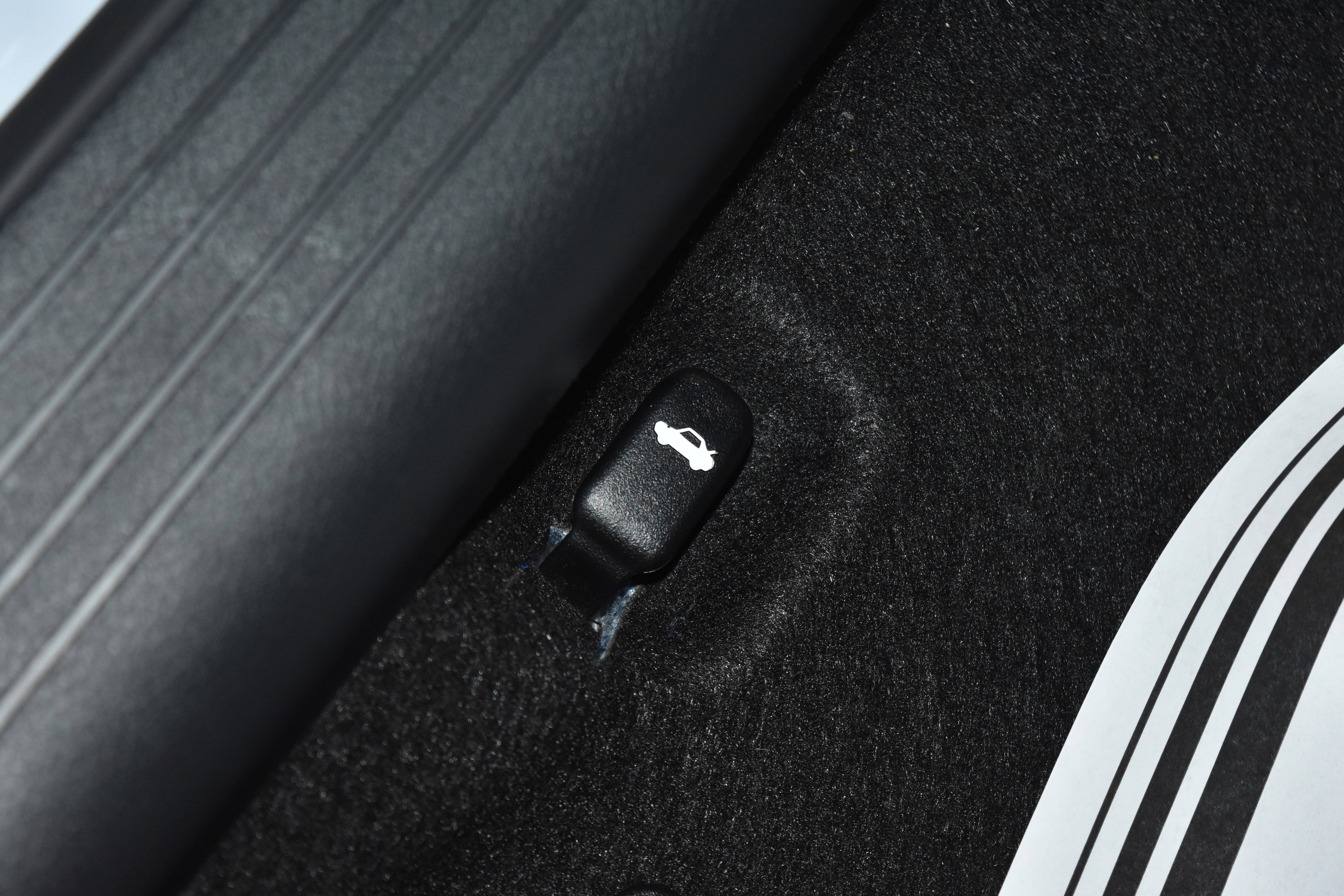 New 2025 Nissan Versa SV w/ Trunk Package image 6