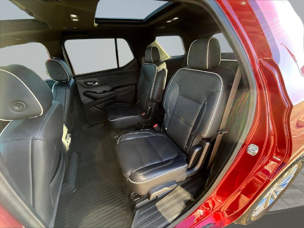 Used 2022 Chevrolet Traverse Premier AWD/4WD image 24