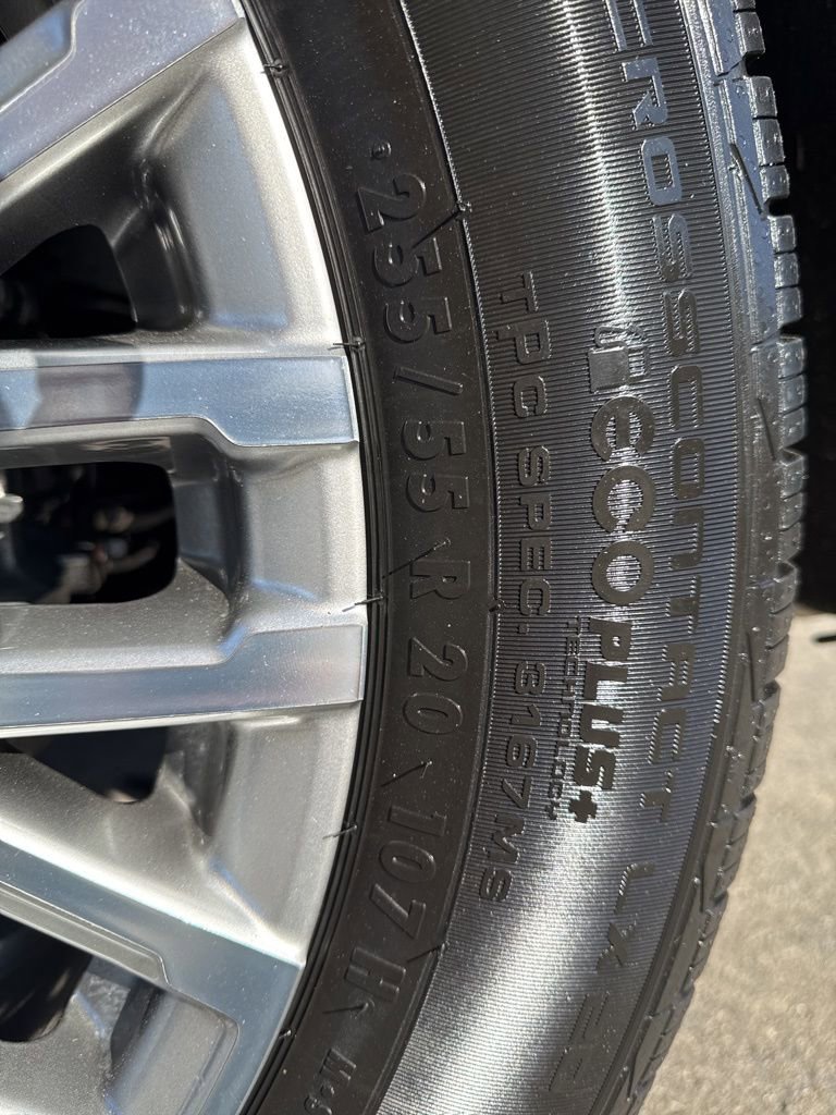 New 2026 GMC Acadia Denali w/ Super Cruise Package image 38