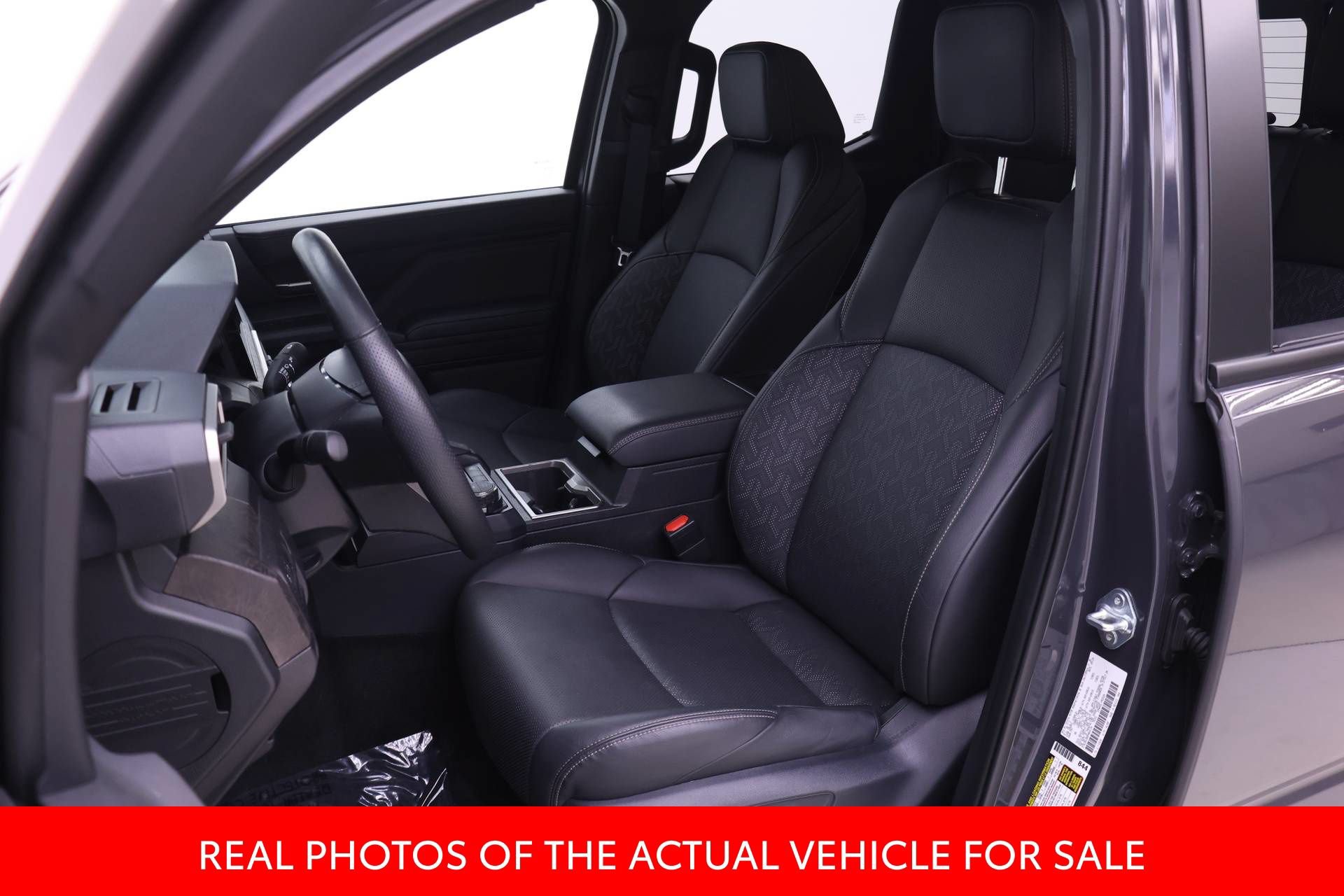 Certified 2024 Toyota Tacoma Limited w/ Limited Package (LT) AWD/4WD image 4