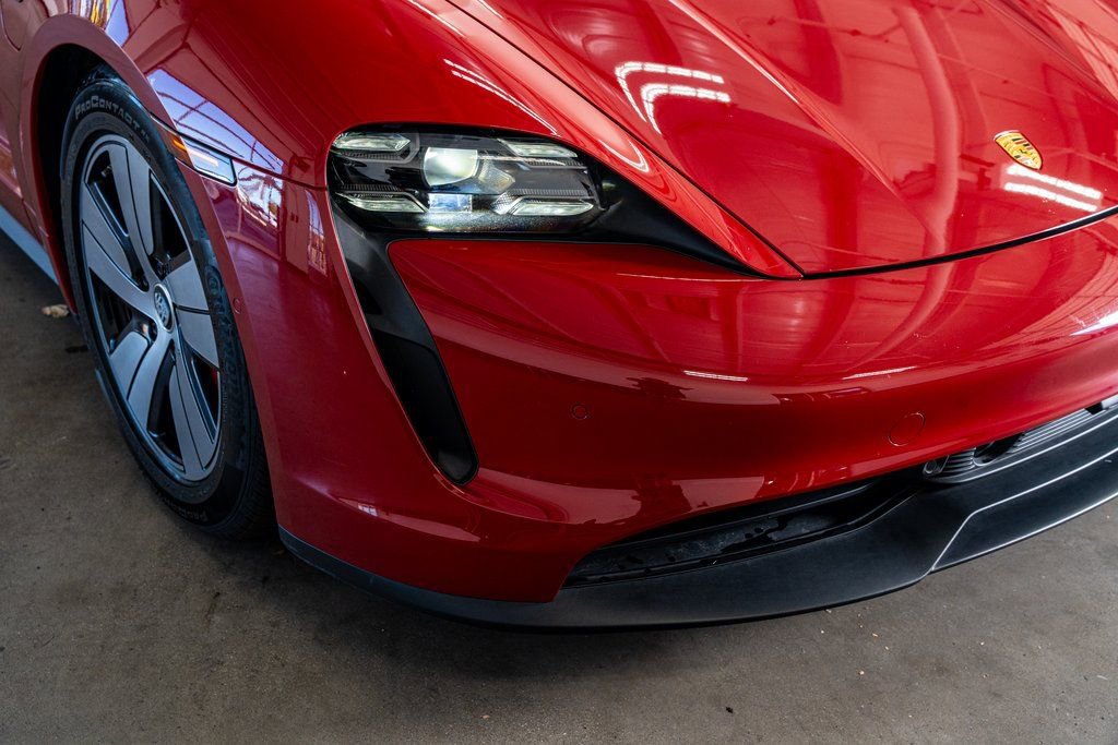 Used 2022 Porsche Taycan 4S image 17