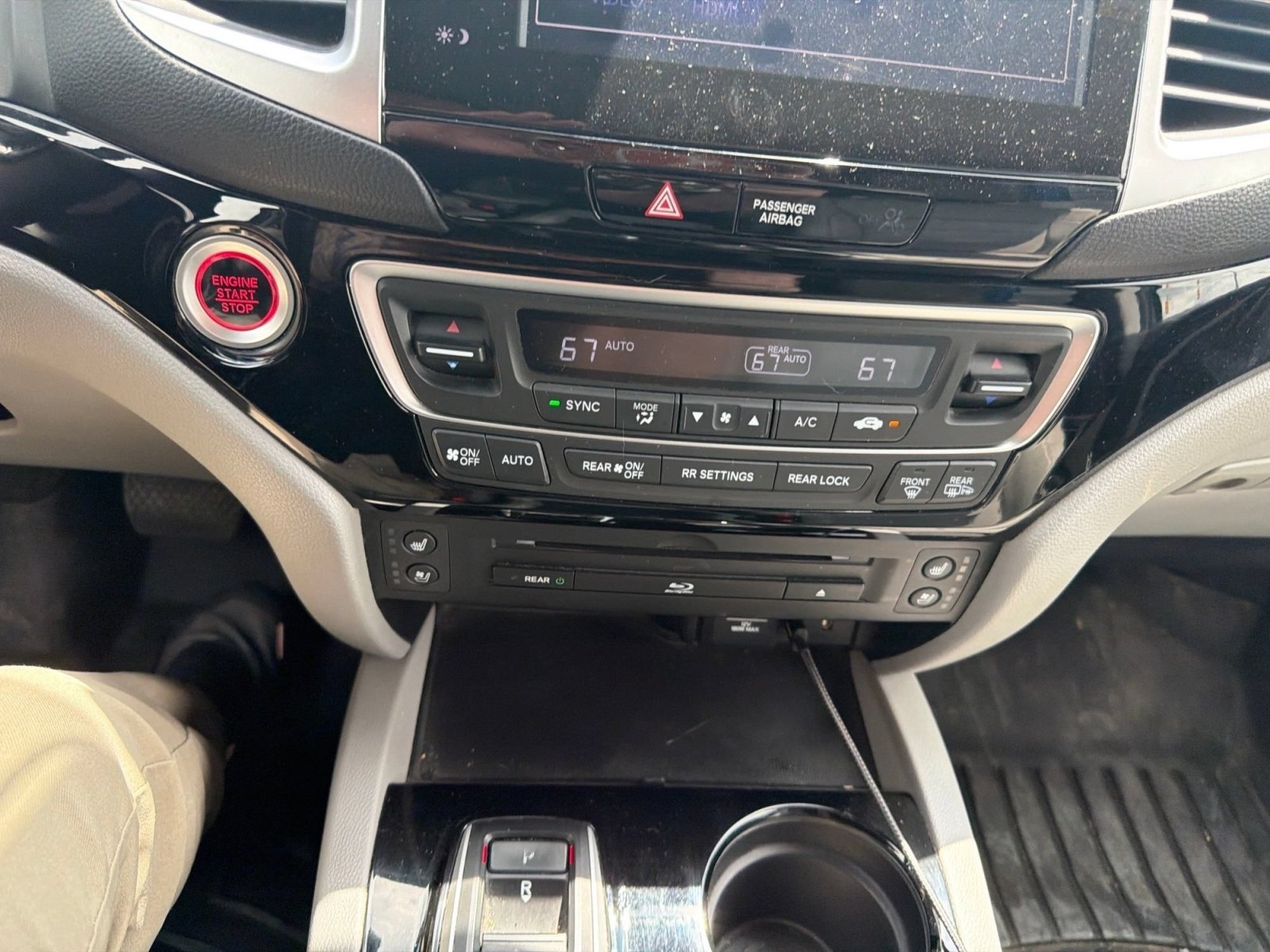 Used 2018 Honda Pilot Elite image 23