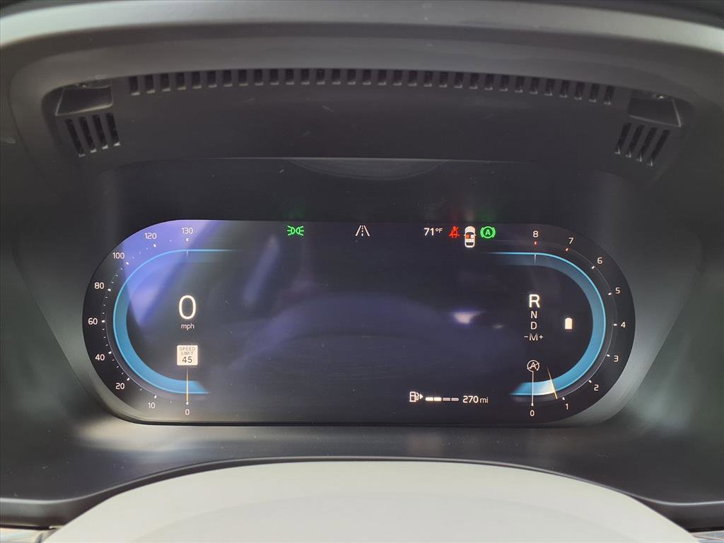 Certified 2023 Volvo XC60 B5 Plus image 29