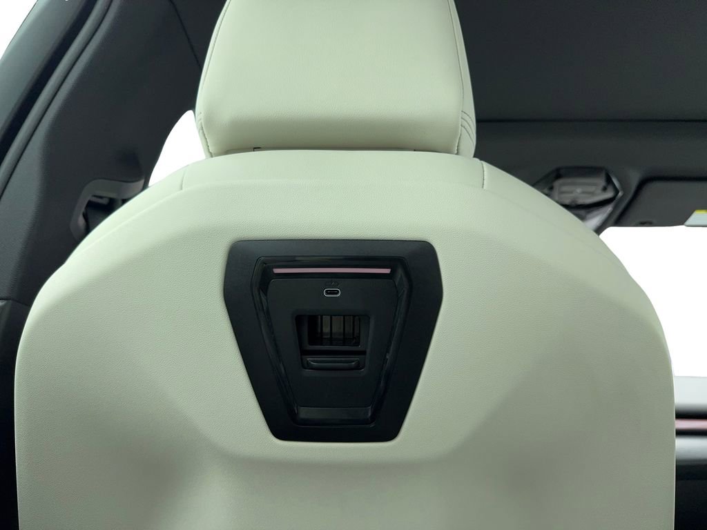 Used 2025 BMW i5 eDrive40i w/ Executive Package image 20