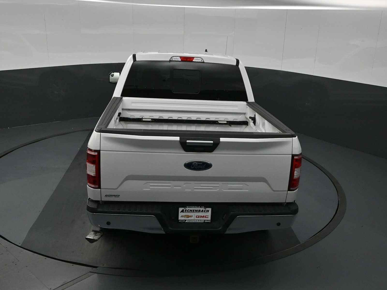 Used 2019 Ford F150 XLT w/ Equipment Group 302A Luxury AWD/4WD image 16