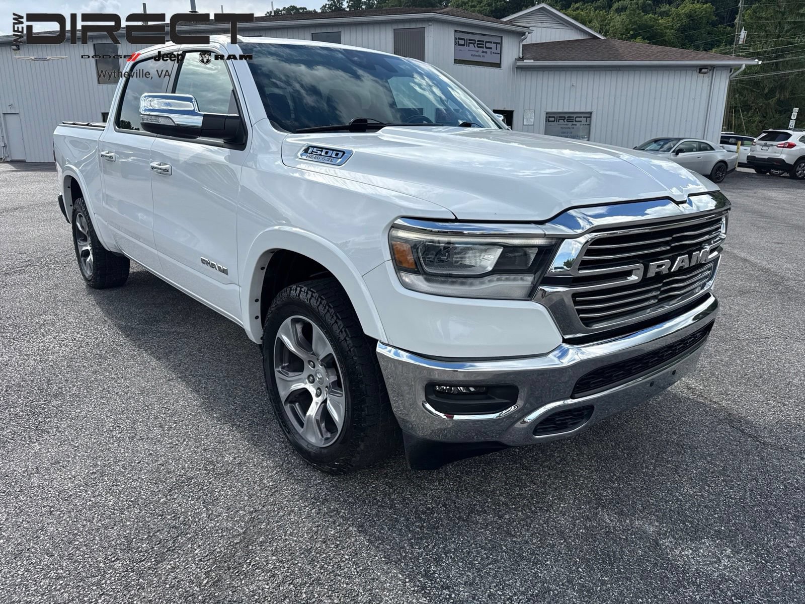 Used 2022 RAM 1500 Laramie AWD/4WD image 9