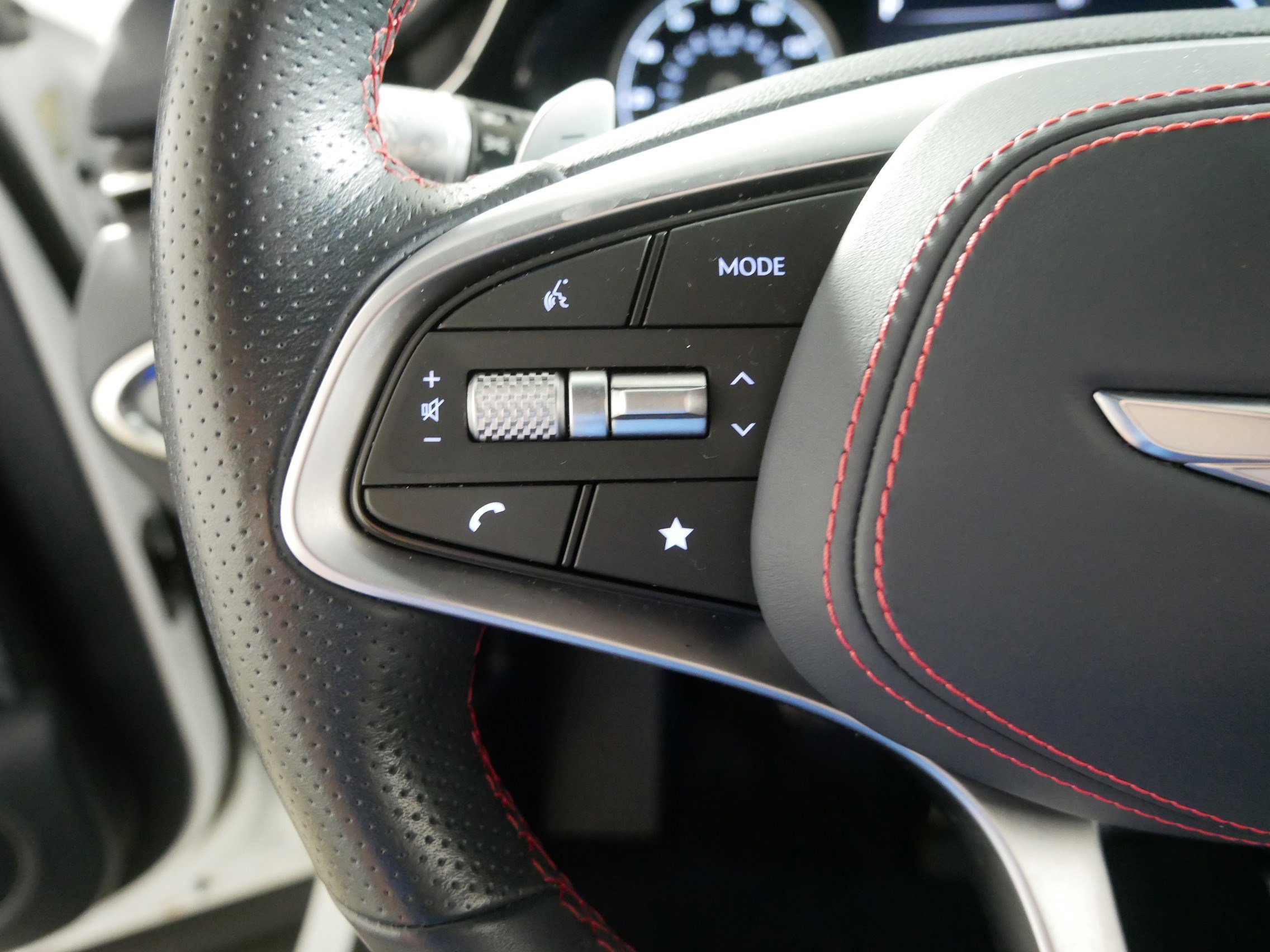 Used 2024 Genesis GV70 3.5T Sport image 27