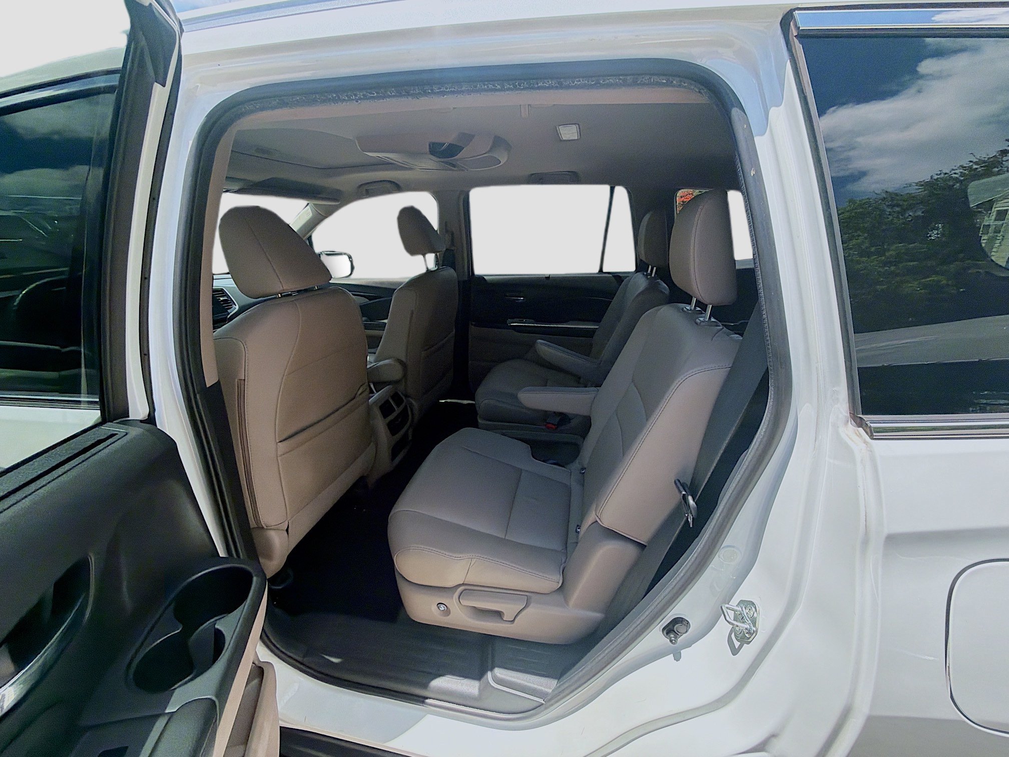 Used 2021 Honda Pilot Touring image 24