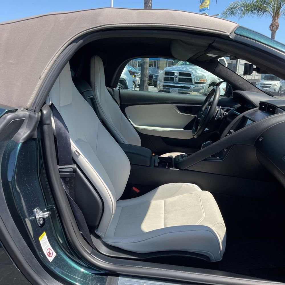 Used 2021 Jaguar F-TYPE Convertible RWD image 10