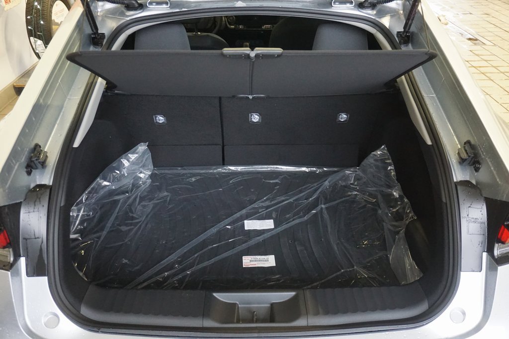 New 2026 Toyota Prius LE image 17