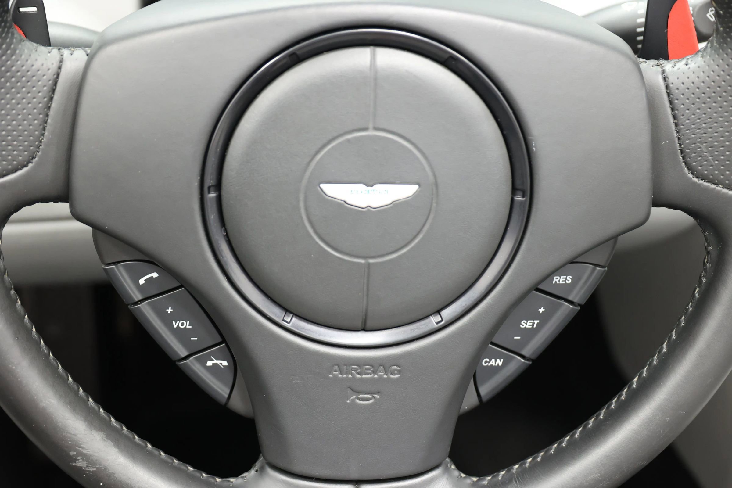 Used 2016 Aston Martin V8 Vantage GT RWD image 28
