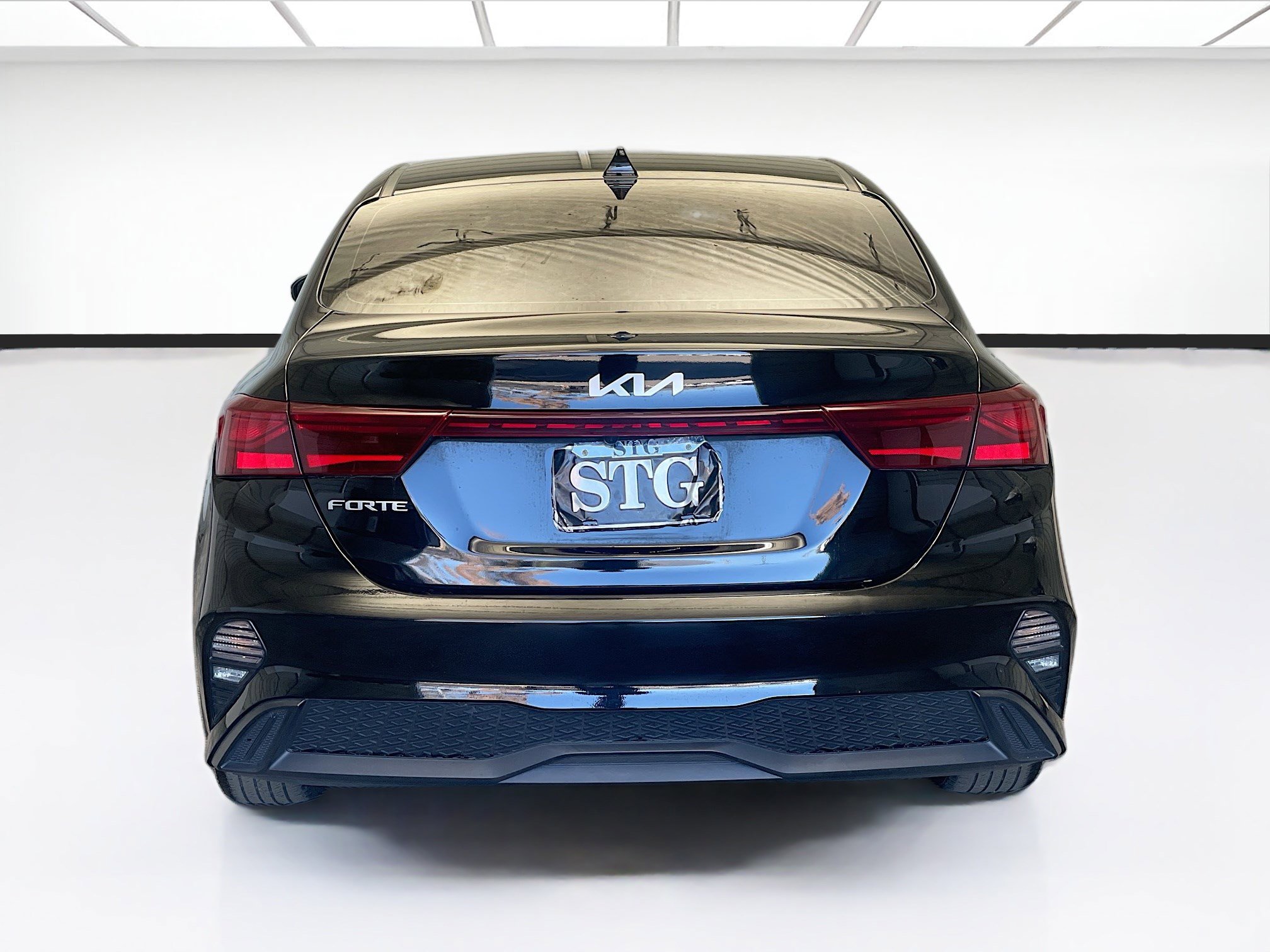 Used 2023 Kia Forte LXS w/ LXS Technology Package image 5