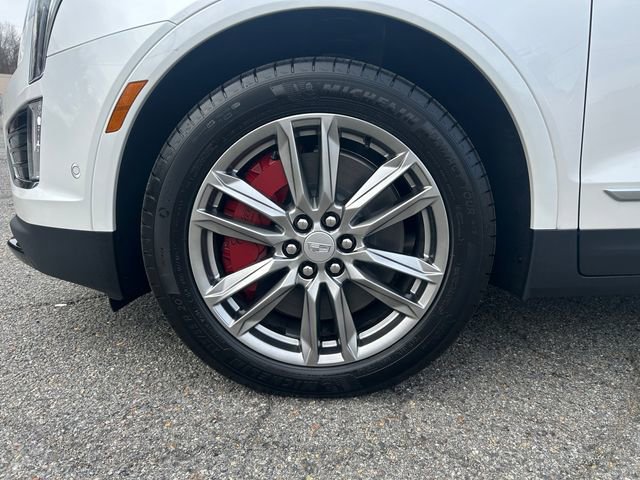 New 2026 Cadillac XT5 Sportv w/ LPO, Floor Liner Package image 17