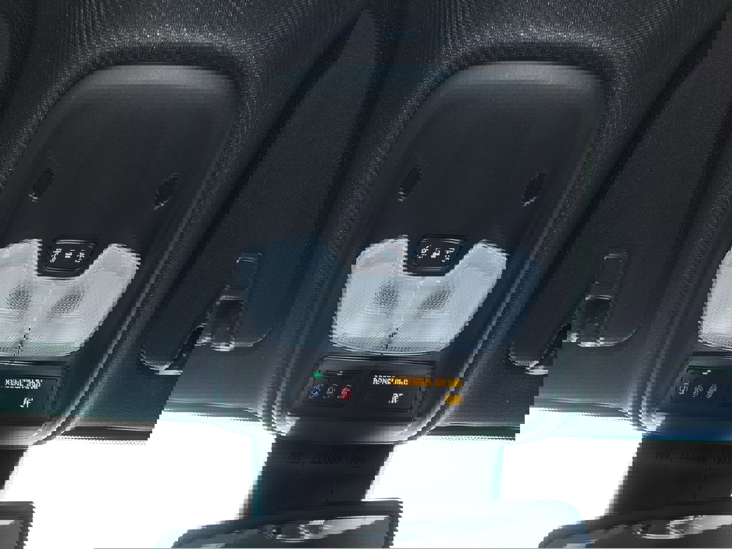 Used 2024 Chevrolet Colorado Z71 w/ Z71 Convenience Package 2 image 27